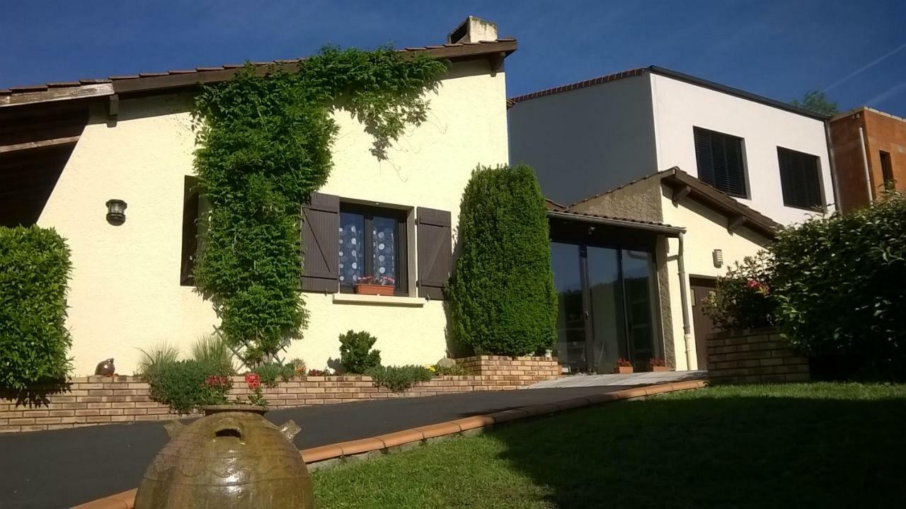 Chambre Chez Mamie Do Vertaizon Exterior photo
